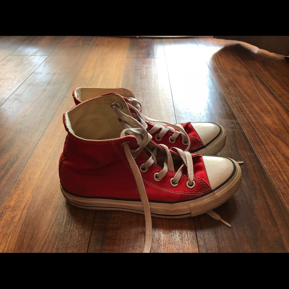 Red converse ❤️ - Picture 3 of 5